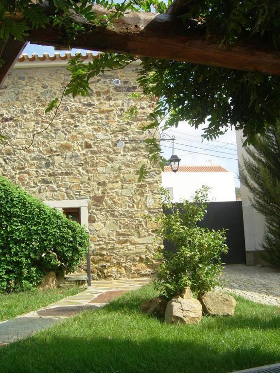 Hotel Casa Santa Catarina Penha Garcia Exterior foto